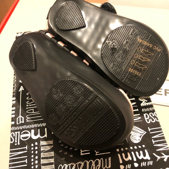 Brand new mini Melissa - Picture 3 of 5